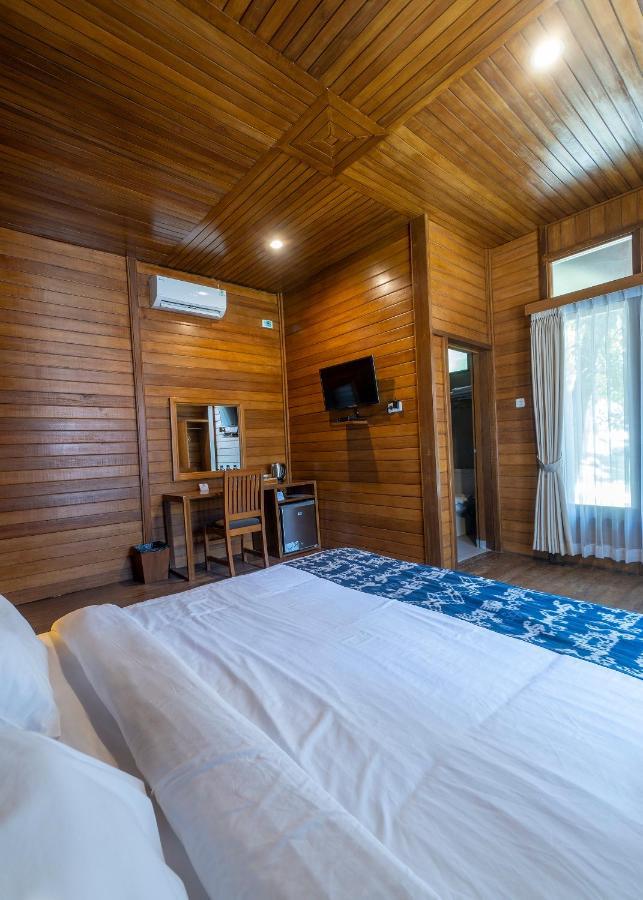 Casa Kandara Waingapu Esterno foto
